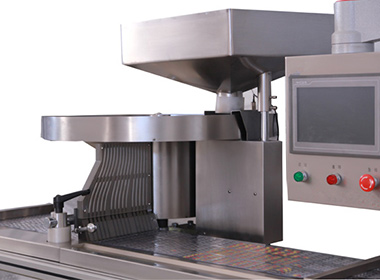 泡罩包装机，胶囊填充机，装盒机